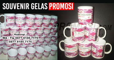 mug ultah, mug promosi, sablon gelas, sablon mug, cetak mug, souvenir mug, cetak foto di gelas, mug perusahaan