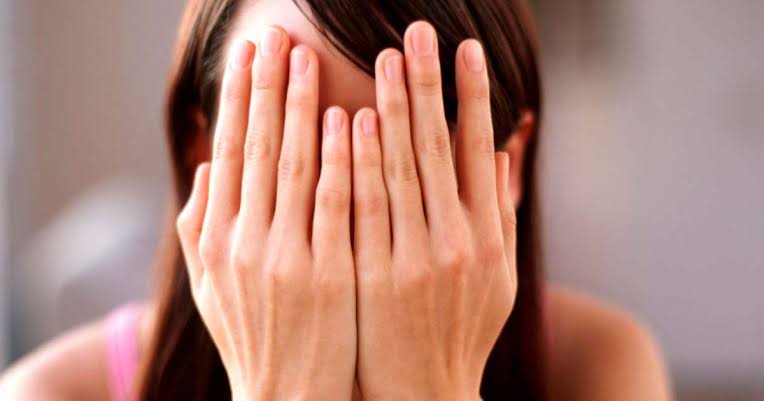 Inilah Arti "Cringe" dalam Bahasa Gaul dan Contohnya - Katagaul.com