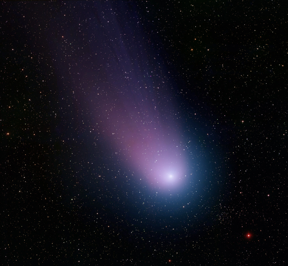 Cosa sono le comete? e perché hanno due code?