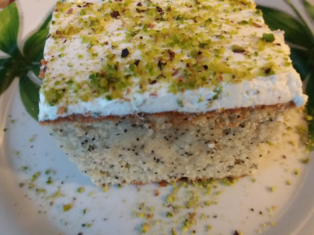 HASHASLI IRMIK TATLISI (dolce con semi di papavero)