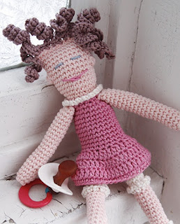 PATRON MUÑECA AMIGURUMI 3061