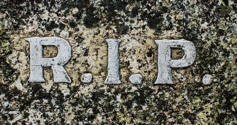 O que significa RIP? Origem e usos da sigla ao longo da história