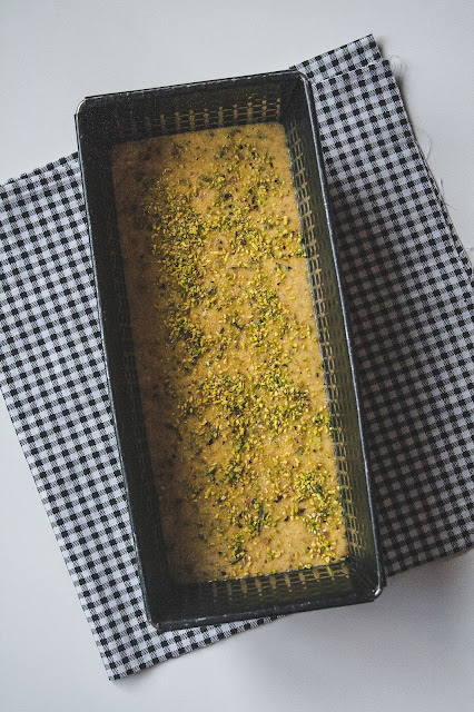 Plumcake ai pistacchi senza burro e senza lattosio step 3