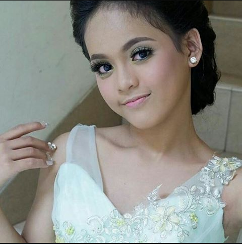 Biodata Profil Putri Isnari DA4 Penyanyi Dangdut Muda Berbakat