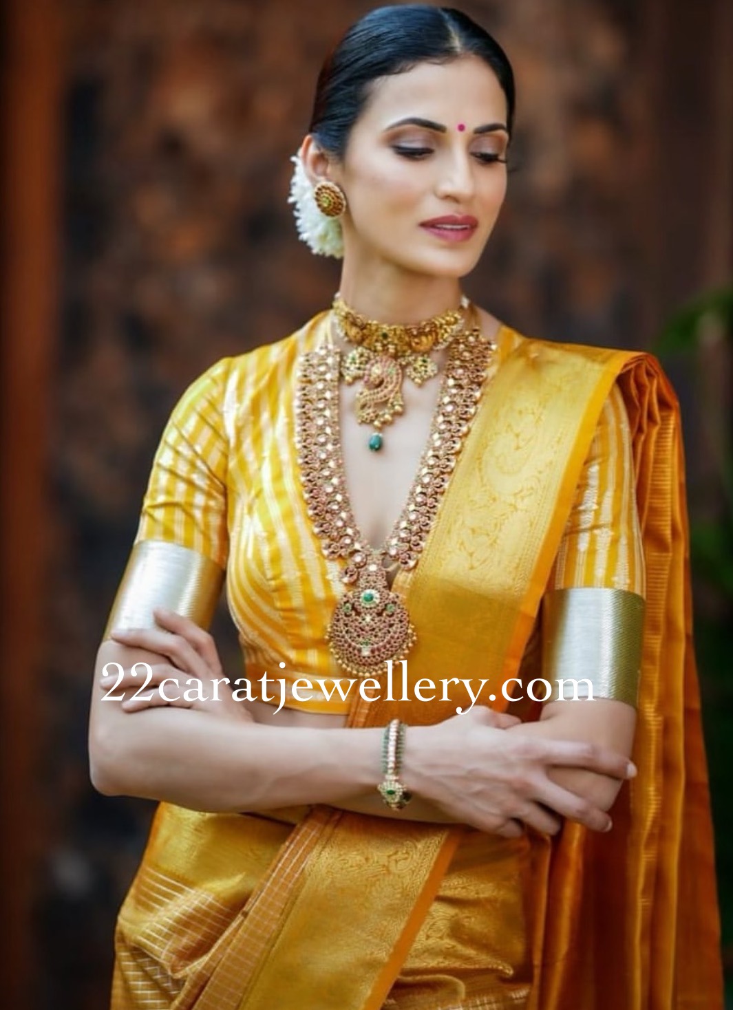 15 TYPES OF TRADITIONAL JEWELLERY FOR SAREE AND LEHENGA