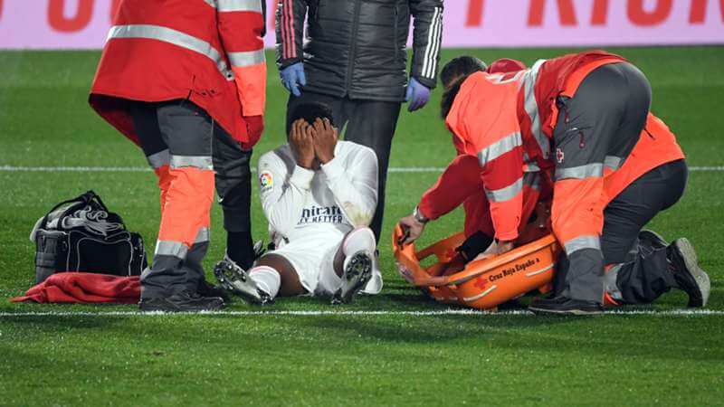 Rodrygo stretchered off to leave Real Madrid sweating on potential hamstring injury