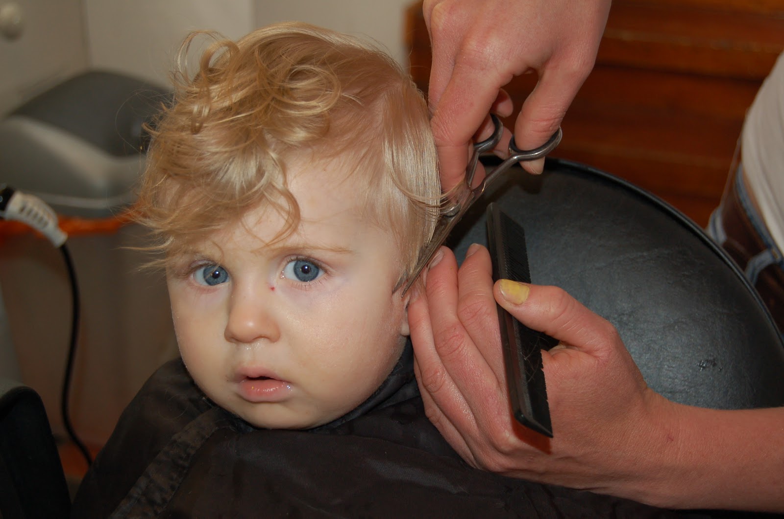 CardiffMum Baby's first hair cut!