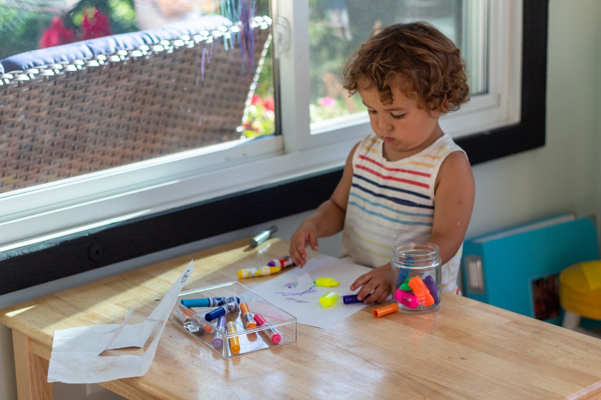 Best Art Materials for Toddlers by a Montessori Art Teacher - how