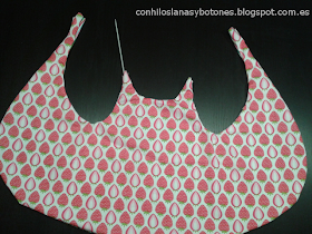 Con hilos, lanas y botones: Blusa de niña reversible cruzada en la espalda (CC Cosotela)