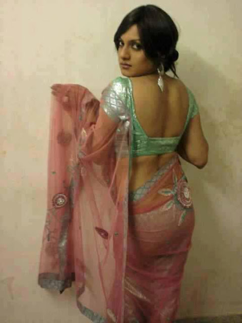 The Funtoosh Page Have Funbath India Girls Very Hot Moment In Saree Home Photo
