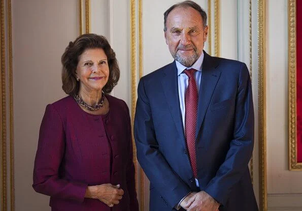 Queen Silvia gave an interview for Henrik Frenkel's podcast Help I have Alzheimer