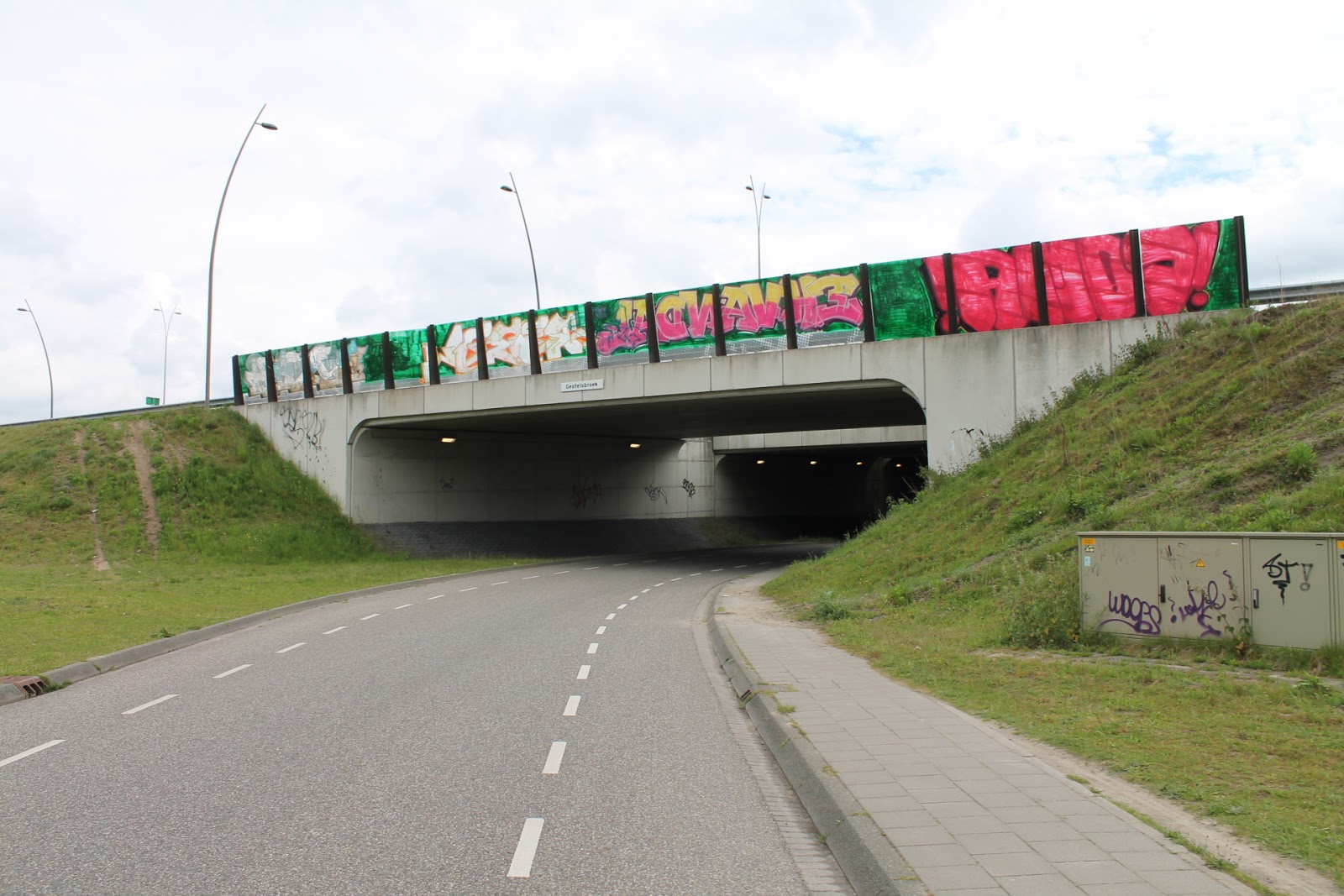 Eindeloze Omwentelingen Eindhoven bruggen en tunnels