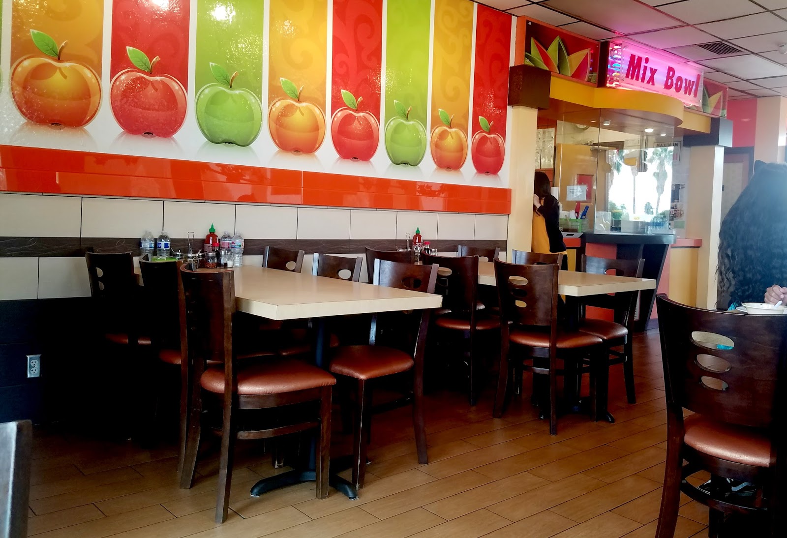 Dining in Pomona Mix Bowl Cafe 1520 Indian Hill Blvd Pomona, CA 91767