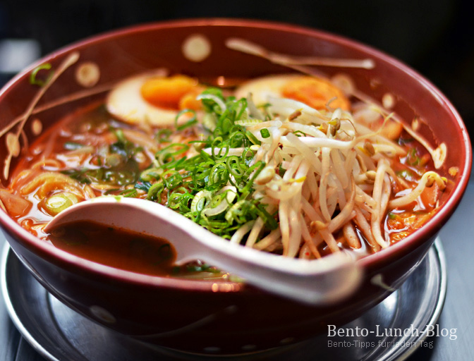 Bento Lunch Blog Ramen essen im NANIWA Noodles&Soups, Düsseldorf 2