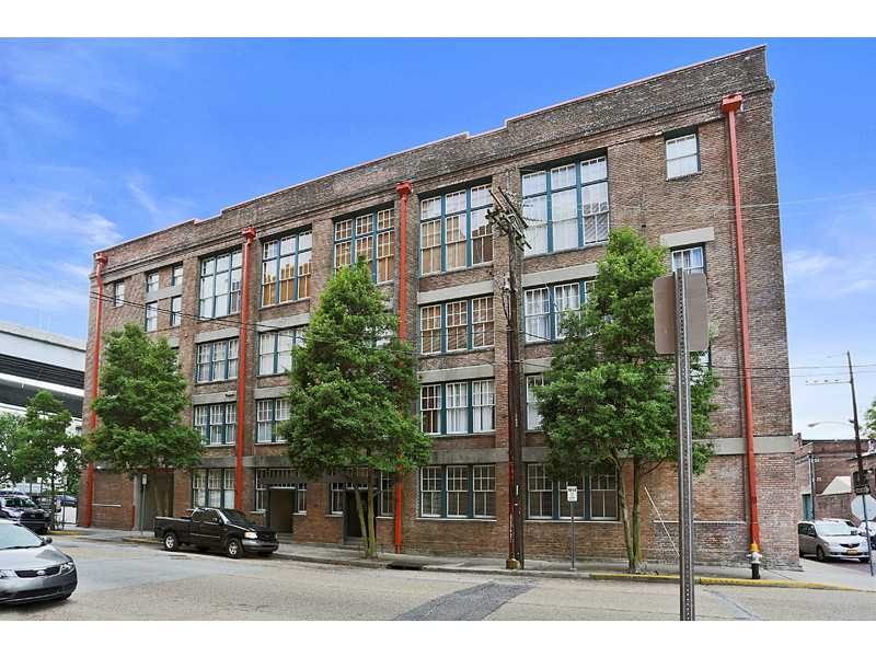 FRENCH QUARTER HOMES AND CONDOS, BY RAISA! 1111 S. PETERS ST., 105