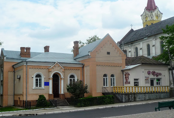 Старый Самбор. Площадь Рынок. Казначейство