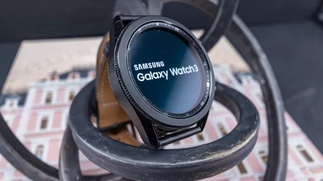 Wearable: Samsung Galaxy Watch 3 vs Apple Watch 5