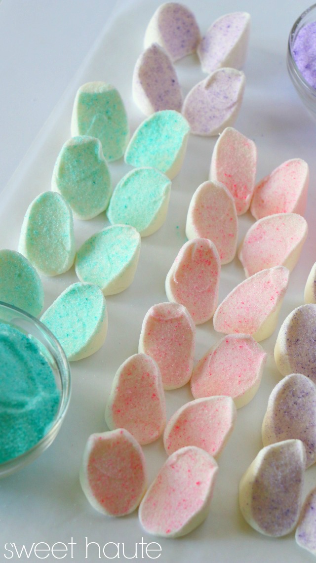 http://sweethaute.blogspot.com/2015/04/spring-marshmallow-bunny-ears.html