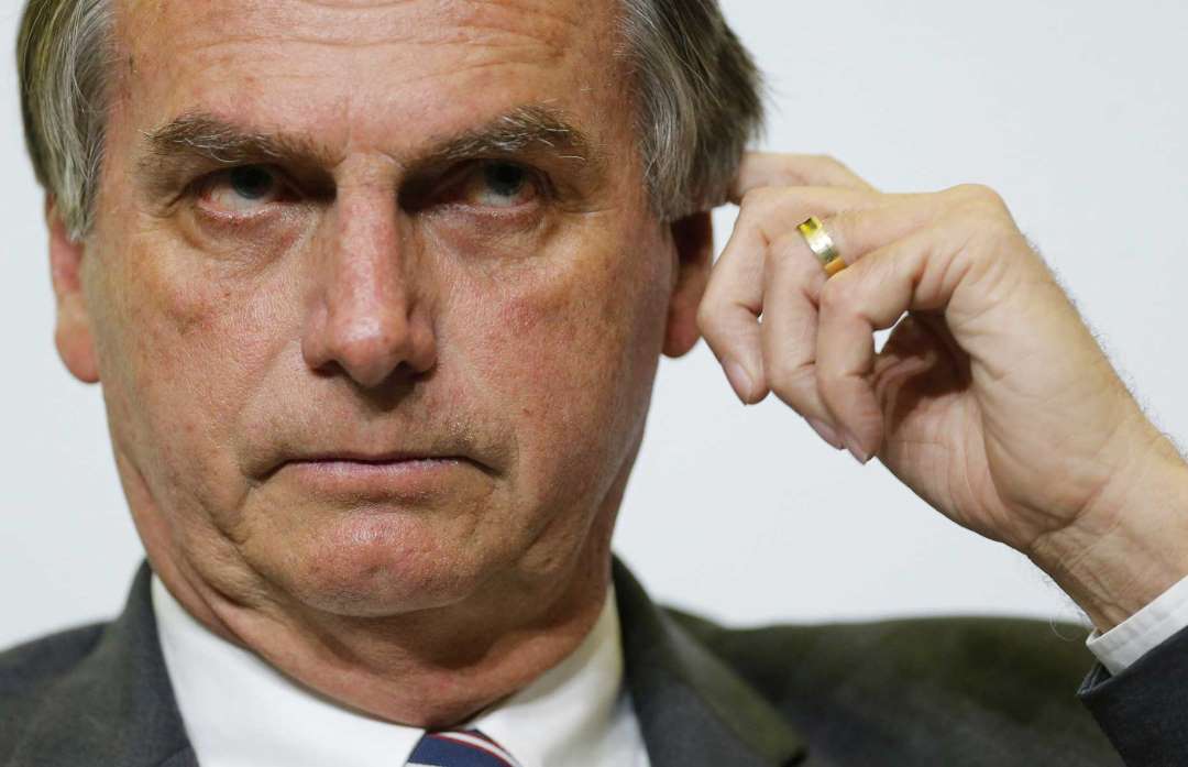 Bolsonaro lidera com 28,2%, seguido por Haddad com 17,6%, diz CNT/MDA