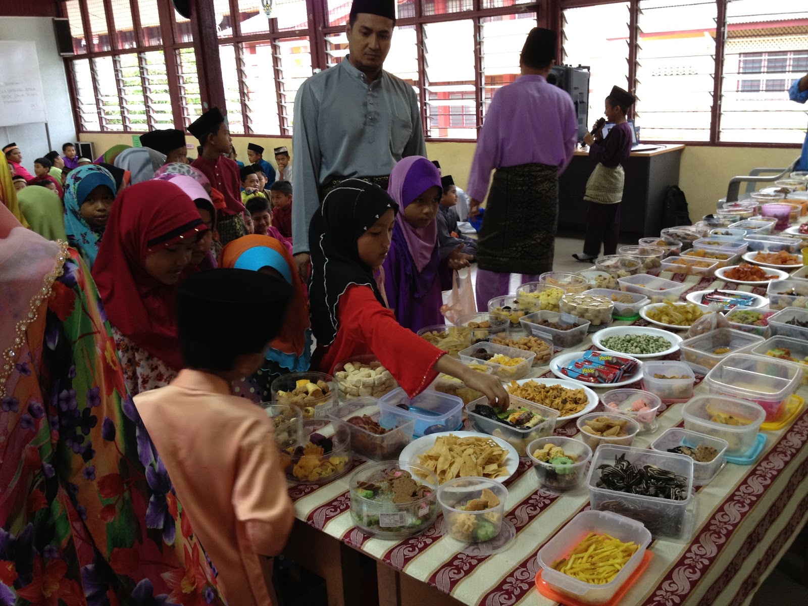 SK Kg Baharu Felda Neram 1 Majlis  Sambutan Hari  Raya  