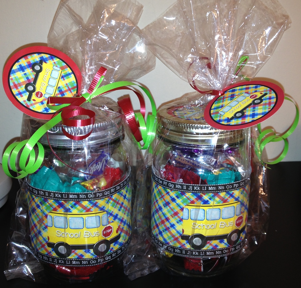 crEATive hAYes crEATions School bus driver jar wrap