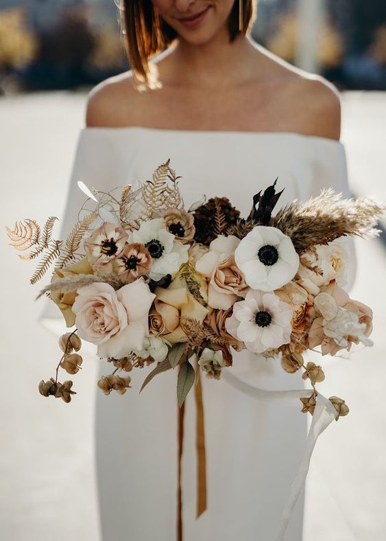 Buque de Noiva de Flores Secas - Tendência 2020 - Mother of the Bride -  Blog de Casamento - Por Cristina Nudelman