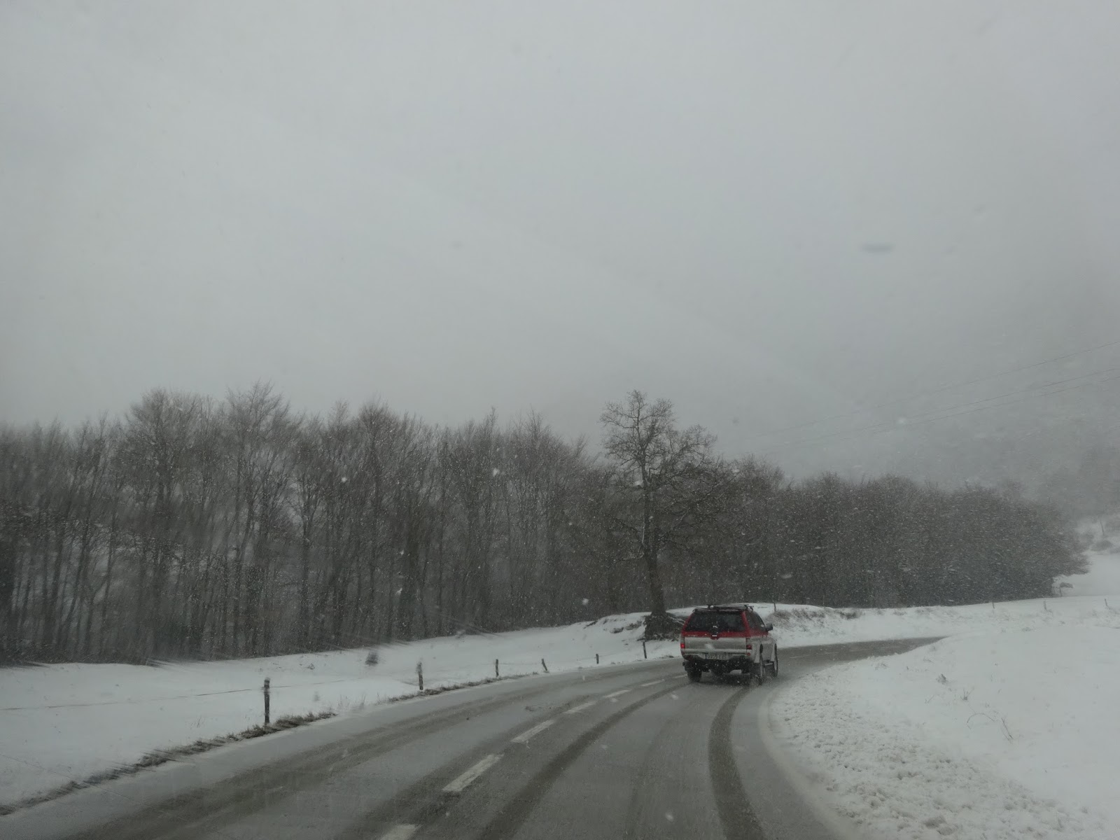スペイン 気になる話 虹 雪 天使のはしご