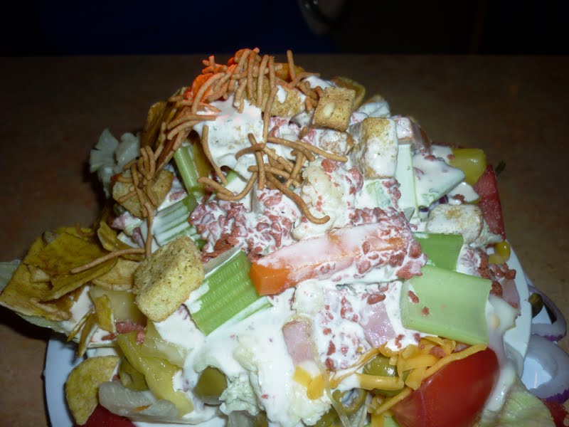 FAST, GREEN, DELICIOUS DIA 272 BAR SALAD PIZZA HUT