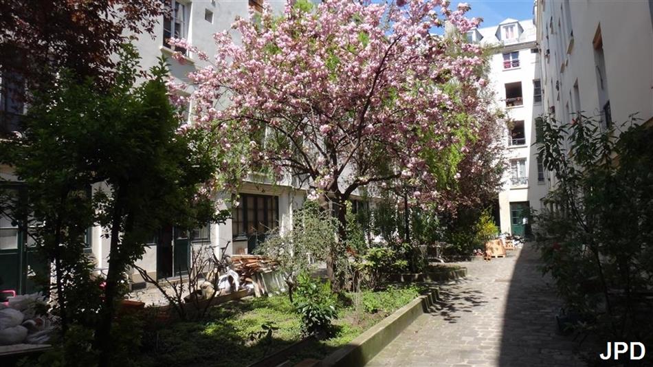 Parisbiseart Cour SaintHilaire