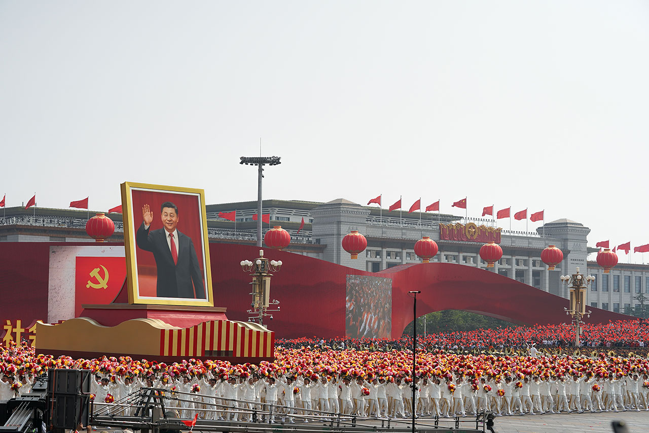 си цзиньпин серп и молот. 100 лет коммунистической партии китая 2021. мао цзэдун коммунист. празднование 100 летия компартии китая. маоистская коммунистическая партия китая.