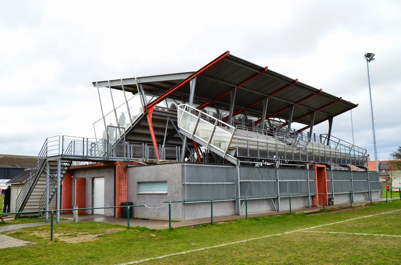 Extreme Football Tourism: BELGIUM: KFC Olympic Ledegem