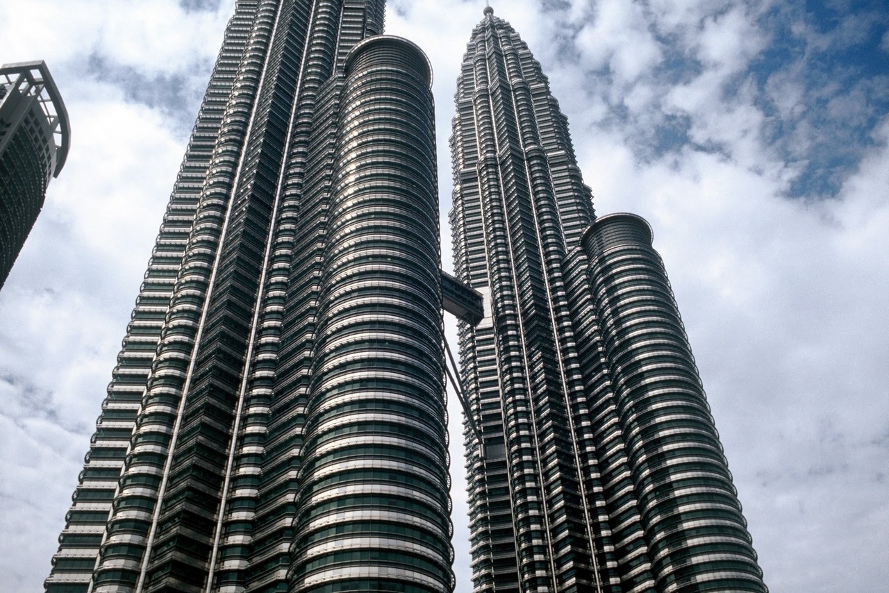 Gambar Bangunan Bertingkat