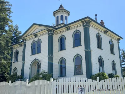 the Potter School in the 1962 Alfred Hitchcock film "The Birds" in Bodega, California