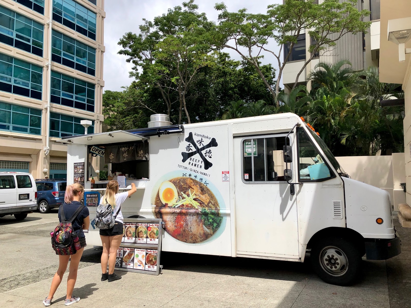 Hawaii Mom Blog Kamitoku Ramen's Food Truck
