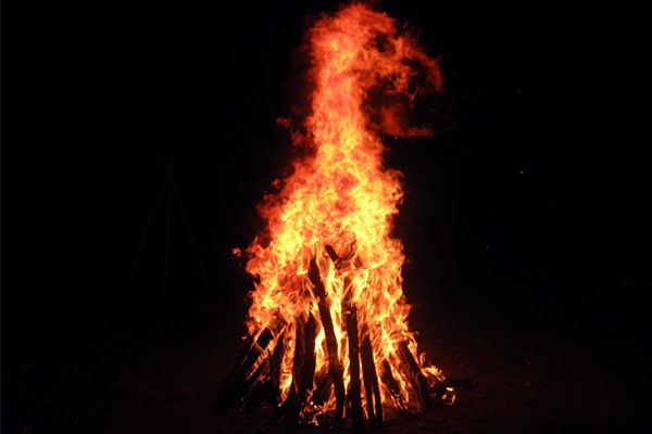 10 Arti Mimpi Api Versi Erek Erek Tafsir Arti Mimpi