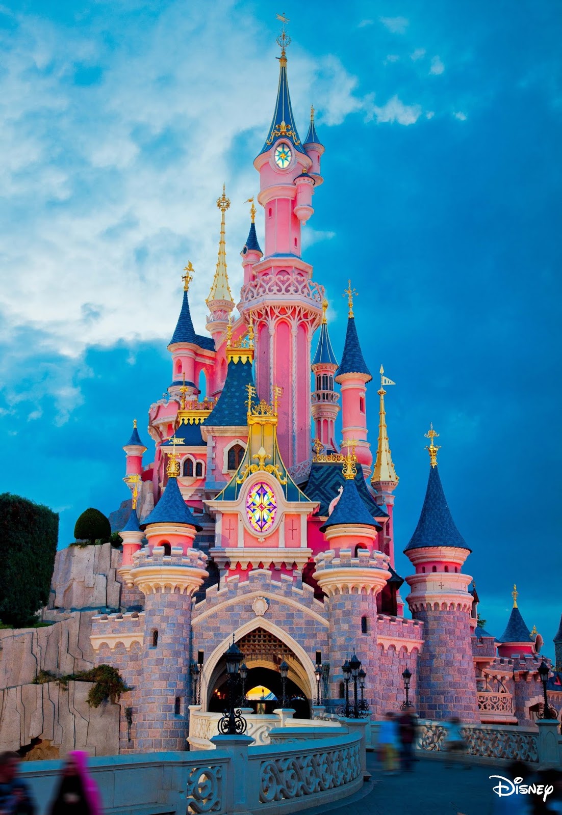 Inspirations for Sleeping Beauty Castle (Disneyland Paris) Disney Magical Kingdom Blog