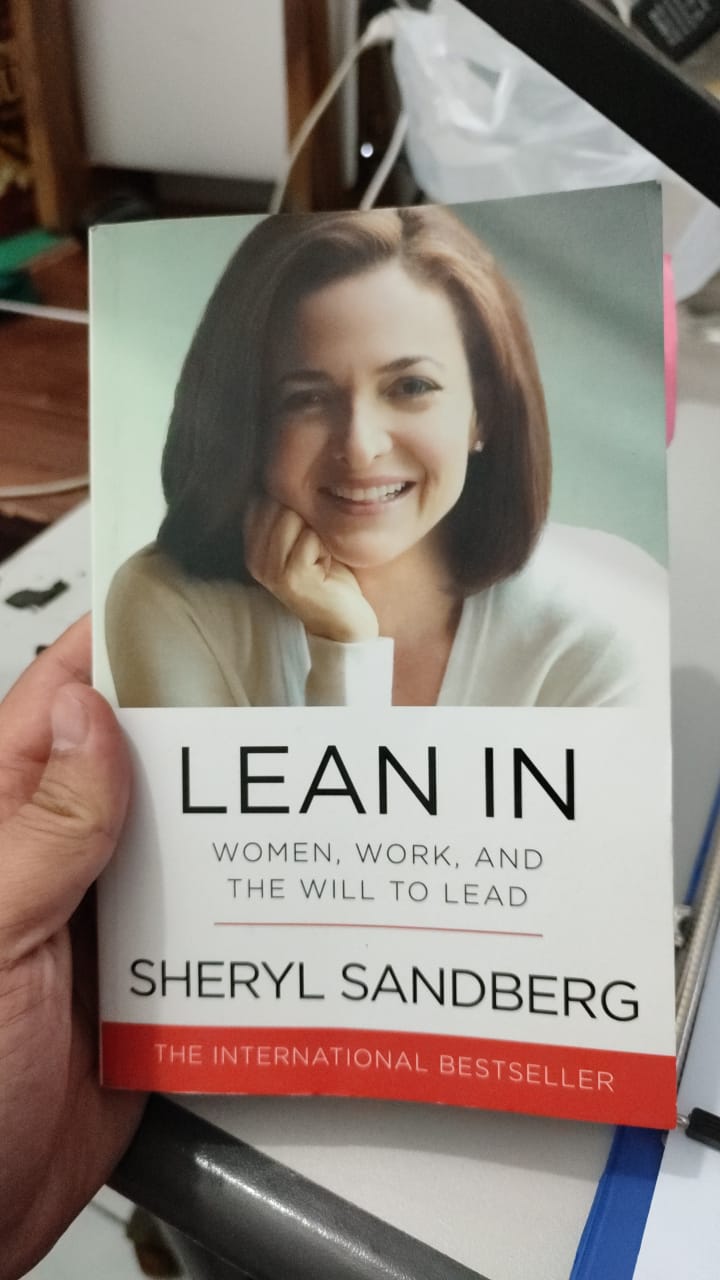 buku emansipasi wanita Lean In oleh Sheryl Sandberg