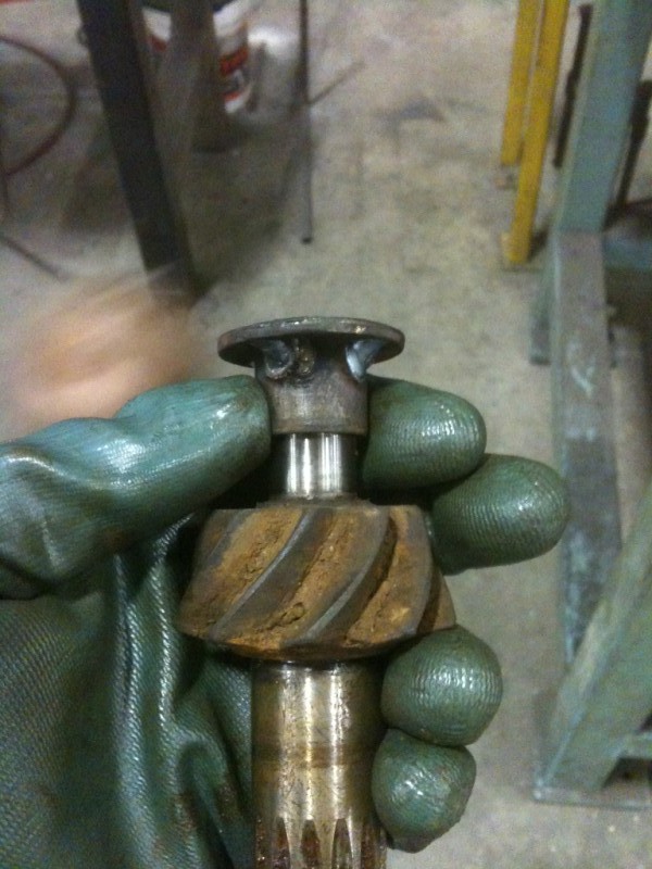 Yamaha Big Bear Rebuild Rear Diff Removing Bearings and Seals