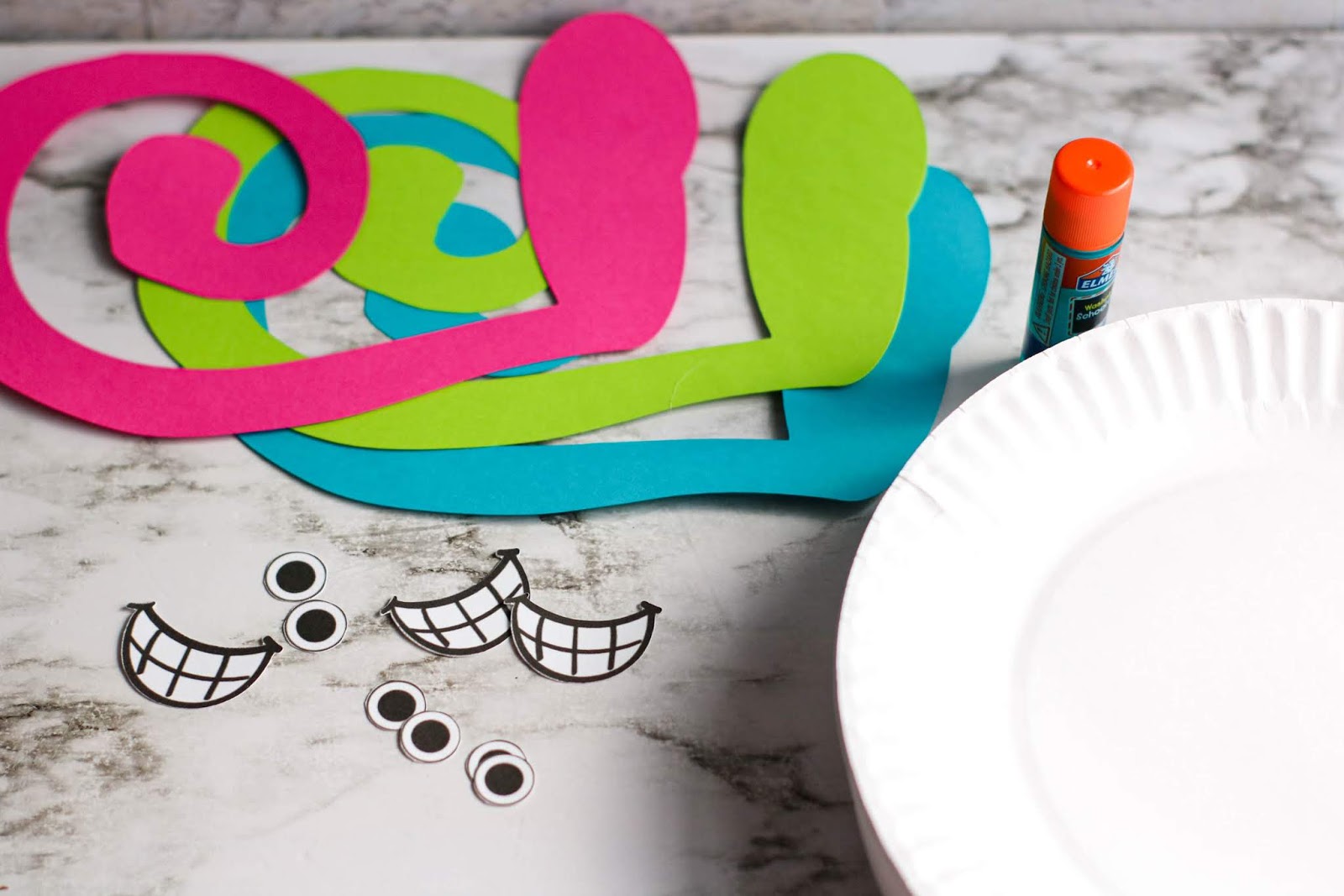Fun Snail Paper Plate Craft for Kids {with free template}