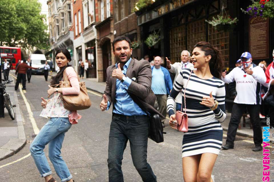 Cocktail latest Hindi movie 2012 wallpapers and trailer Indian Actor