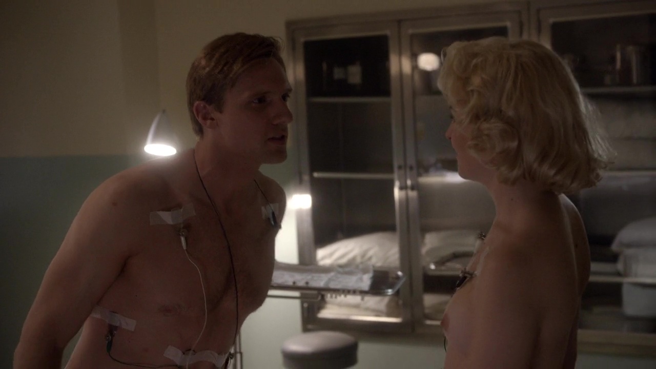 Teddy Sears shirtless in Masters Of Sex 1-05 "Catherine" .