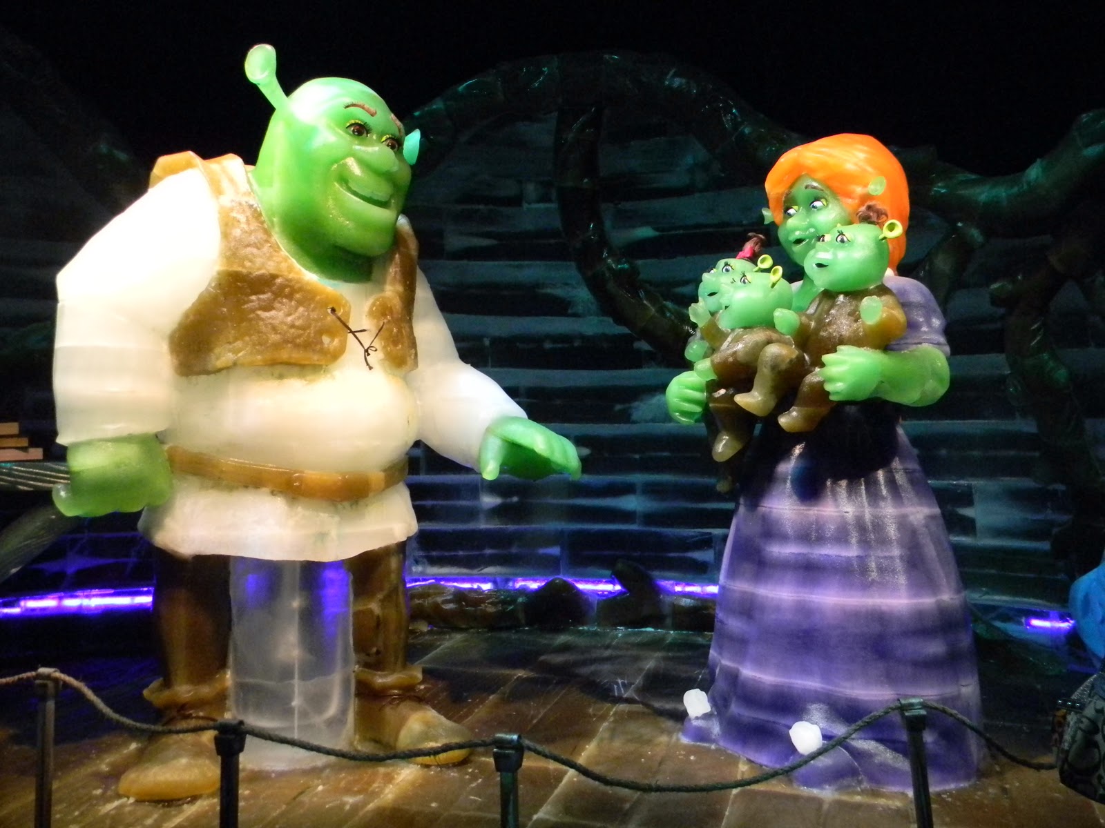 Comfort Circle Shrek in Ice
