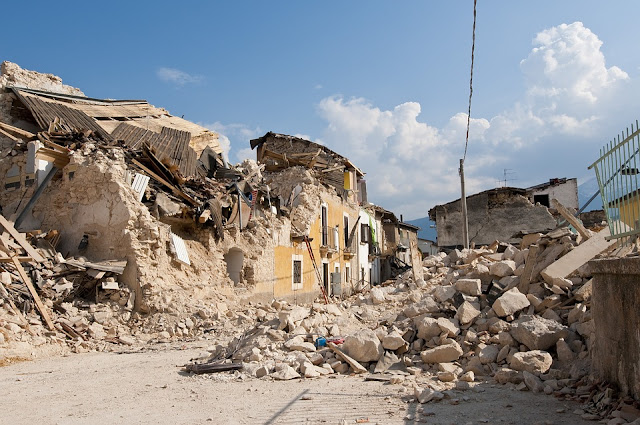 earthquake-1665878_960_720