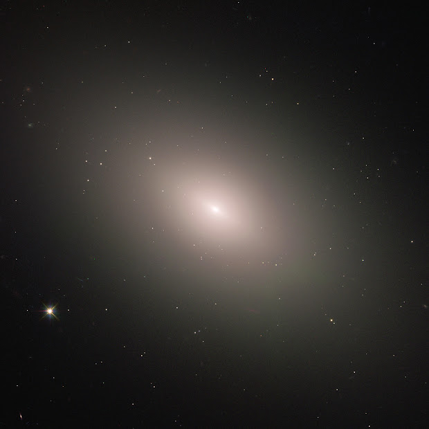 Elliptical Galaxy M59