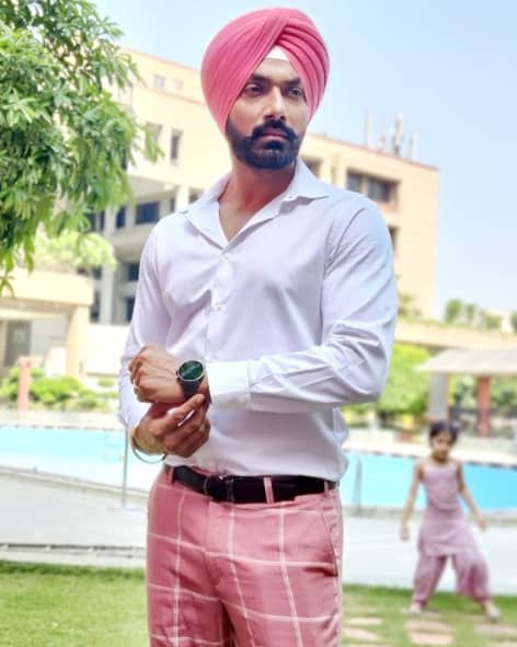 Avinesh Rekhi: Age, Birthday, Height, Wife, Family, Bio, Serial, And