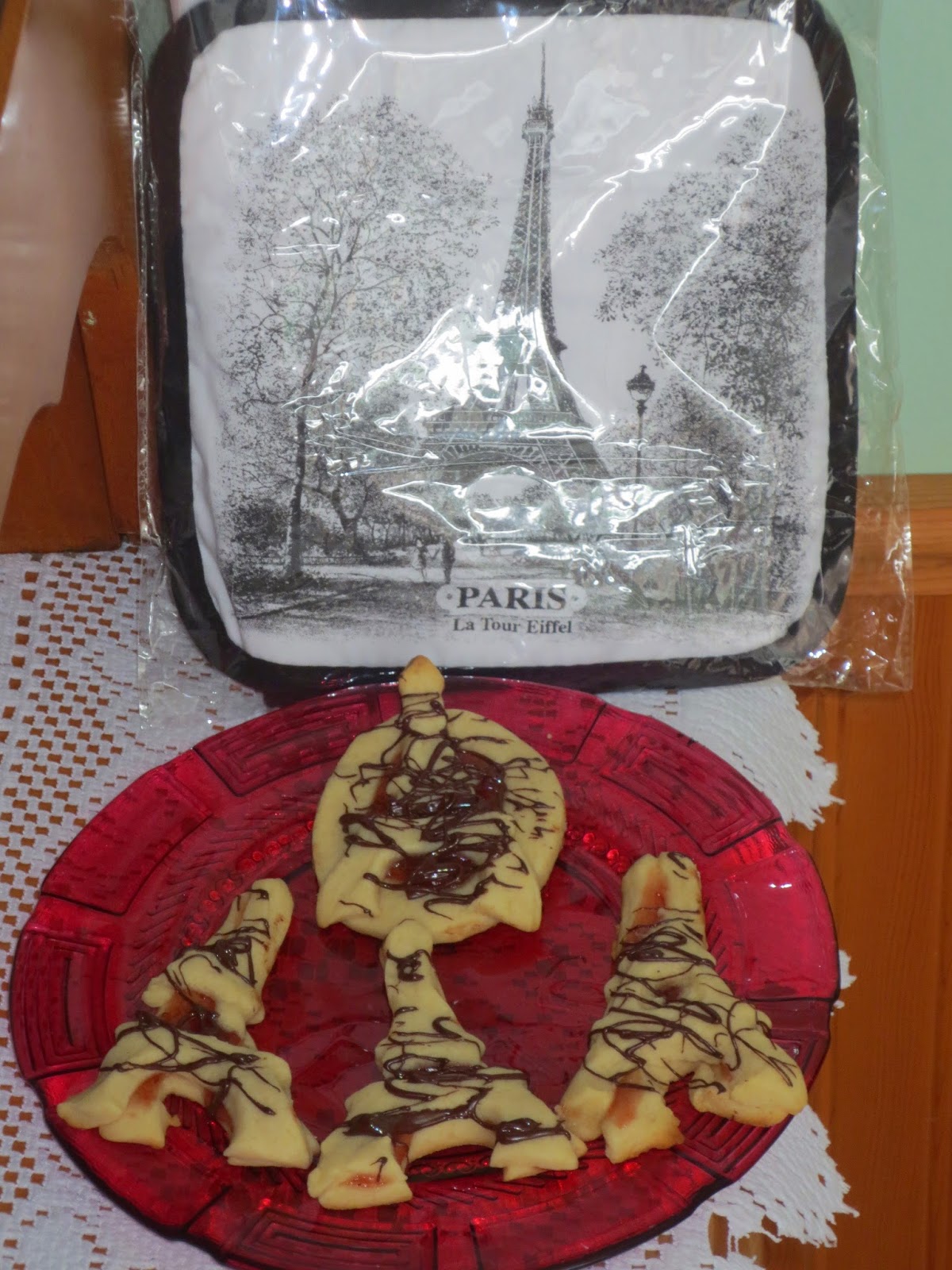 Bexy's Baking Blog Eiffel Tower Cookies