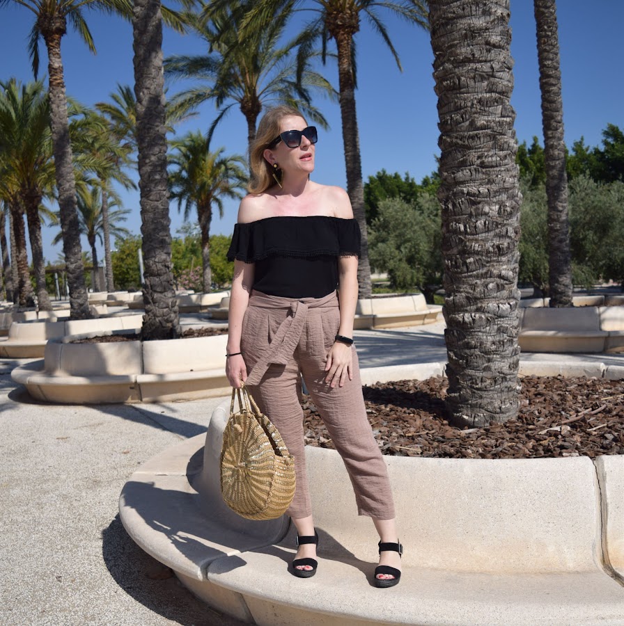 crop_pant_and_offshouldres 