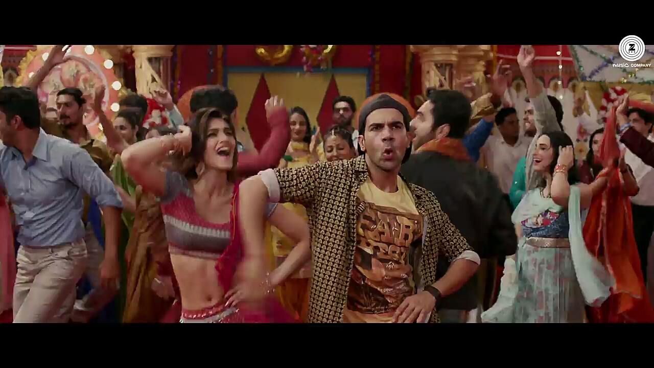 Sweety Tera Drama Song Wallpapers Bareilly Ki Barfi Kriti Sanon