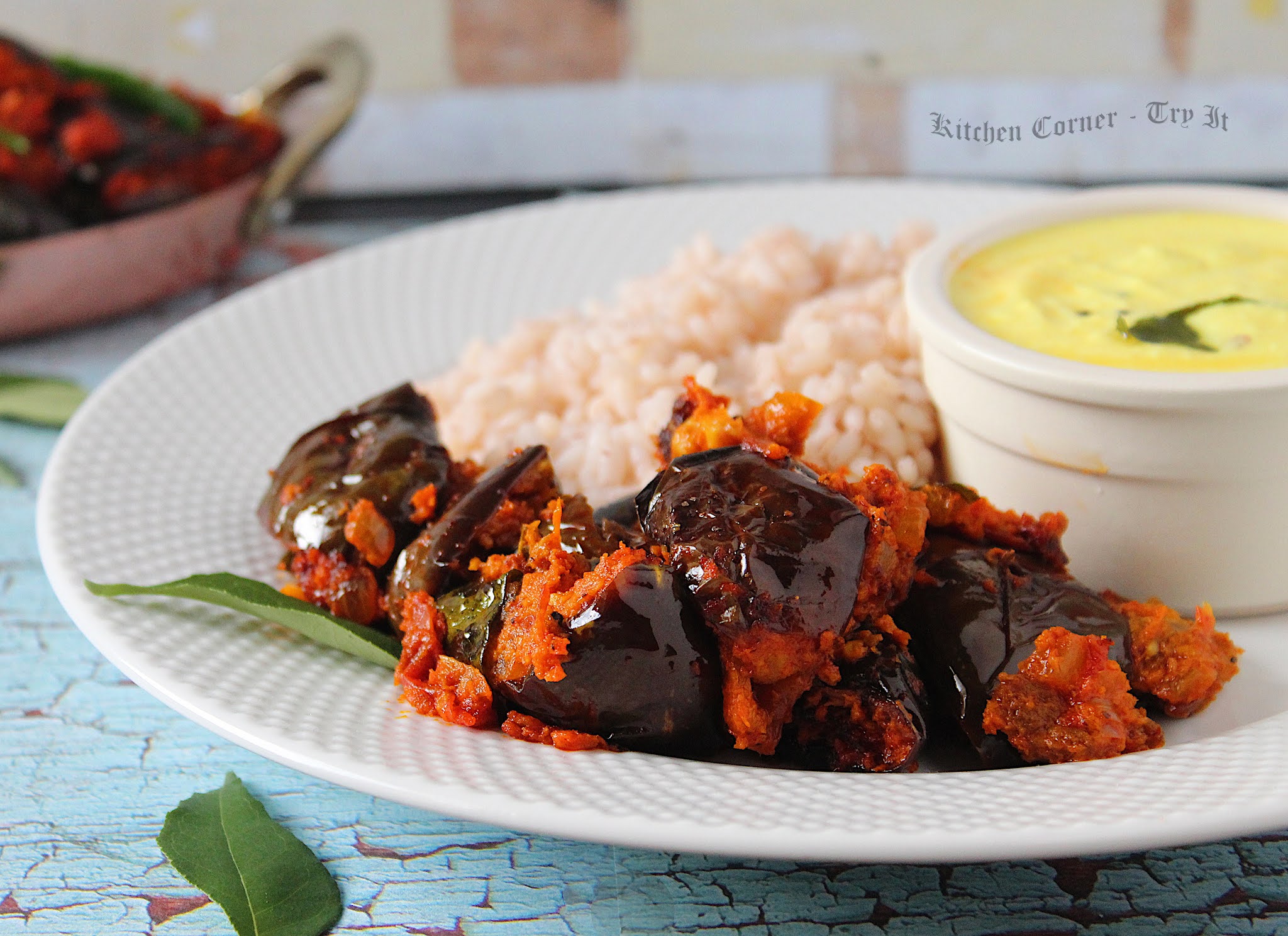 Vazhuthananga Thakkali Curry/Baby Brinjal/Eggplant Tomato Curry