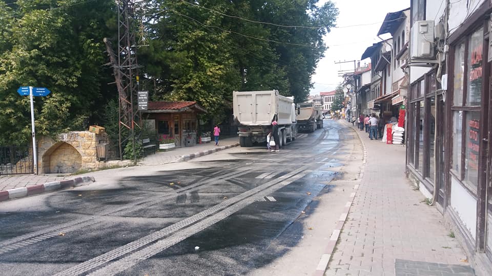 Şehir İçi Yolları Asfaltlanıyor